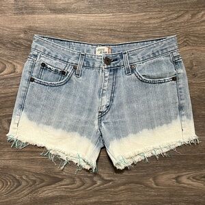 Levi's Cut Off Jean Shorts Size 9 90s 00s Two Toned Bleach Y2K Denim Light Wash
